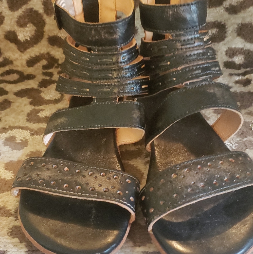 Bed Stu black sandals